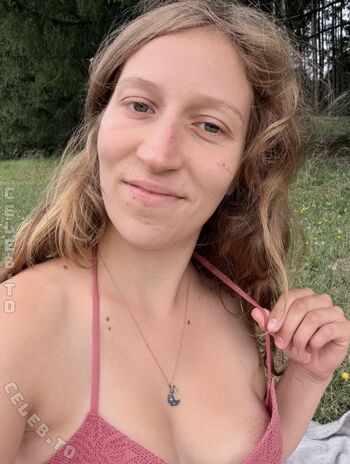 Full leaked Deineesarah private onlyfans photo