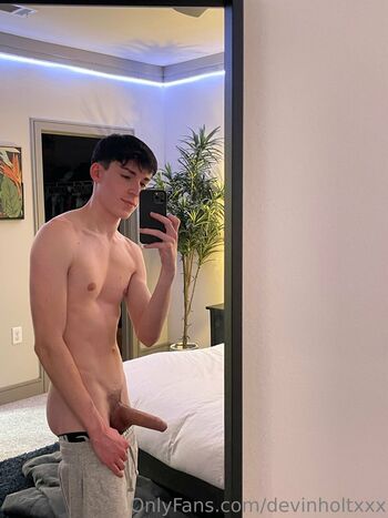 Full leaked Devinholtxxx page private onlyfans photo