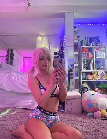 Full leaked Dollblush private onlyfans photo