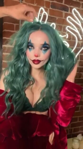 Dove Cameron