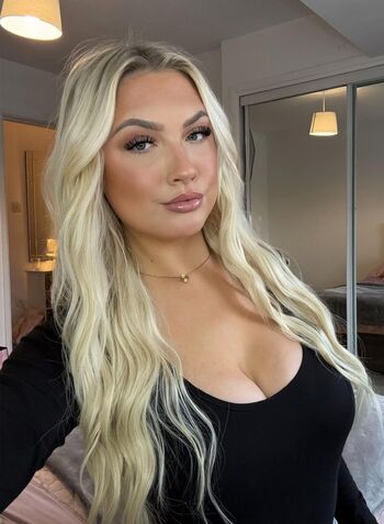 Full leaked El rowlandsxx private onlyfans photo