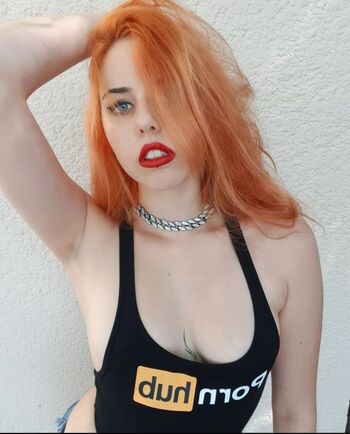 Full leaked Elisaphantom private onlyfans photo