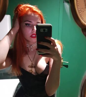Full leaked Elisaphantom private onlyfans photo