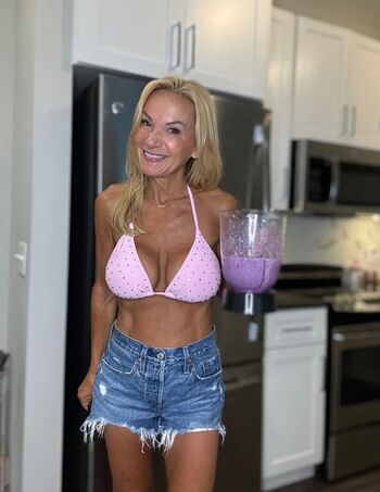 Full leaked Elizabeth resnick private onlyfans photo