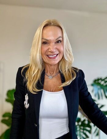Elizabeth Resnick