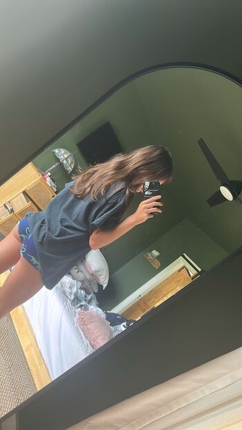 Full leaked Ellabennett private onlyfans photo