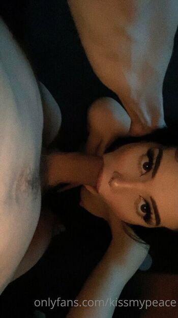 Full leaked Ellathrasher private onlyfans photo