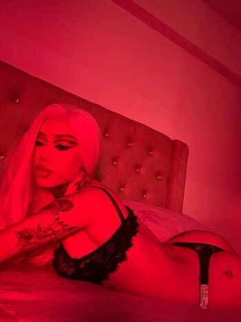 Full leaked Ellelie private onlyfans photo