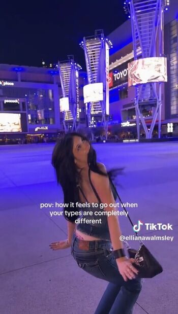 Full leaked Elliana walmsley private onlyfans photo