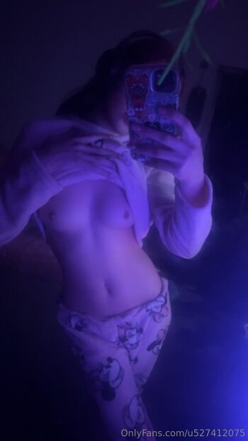 Full leaked Ellie liptrot page private onlyfans photo