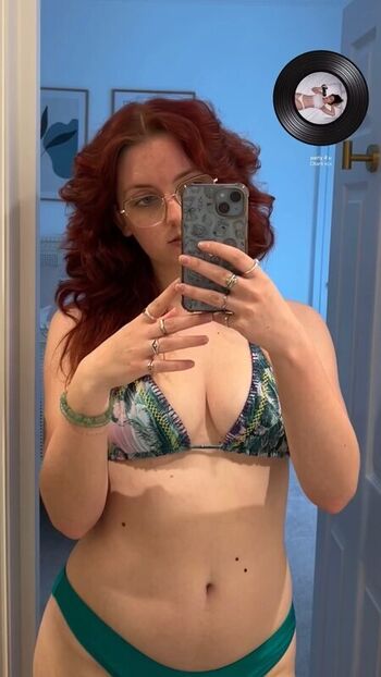 Full leaked Em cavell private onlyfans photo