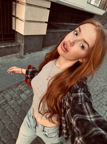 Full leaked Emiliacutiee private onlyfans photo