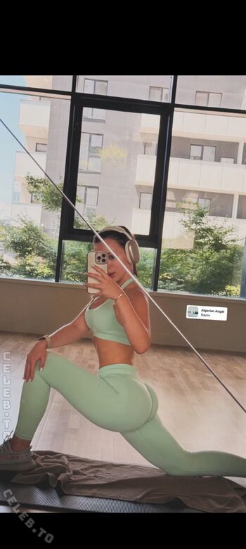 Full leaked Emiliia ar private onlyfans photo