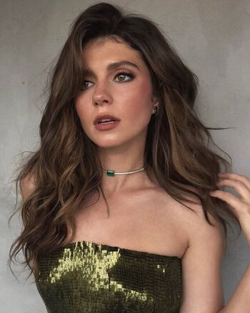 Full leaked Emily bader private onlyfans photo