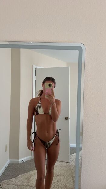Full leaked Emily sentner page private onlyfans photo
