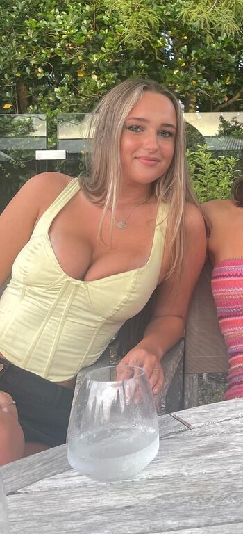 Full leaked Emily yyoung page private onlyfans photo
