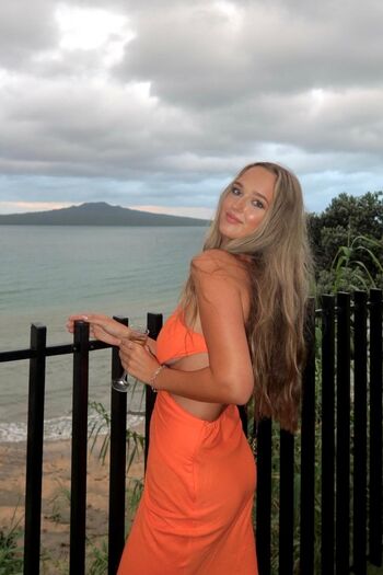 Full leaked Emily yyoung page private onlyfans photo
