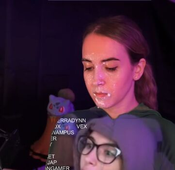 Full leaked Emilycc private onlyfans photo