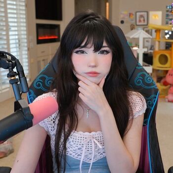 Full leaked Emiru private onlyfans photo