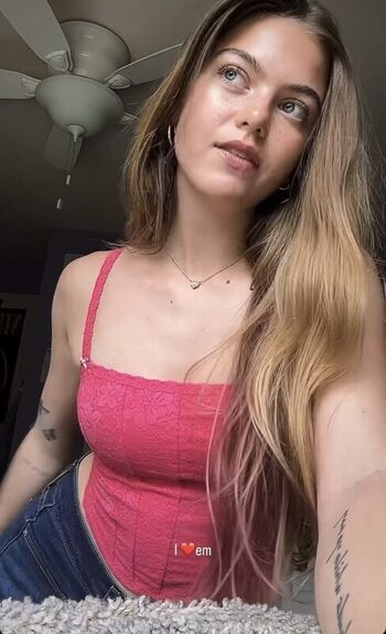 Full leaked Emma beardsley page private onlyfans photo