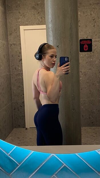 Full leaked Emmanuela private onlyfans photo