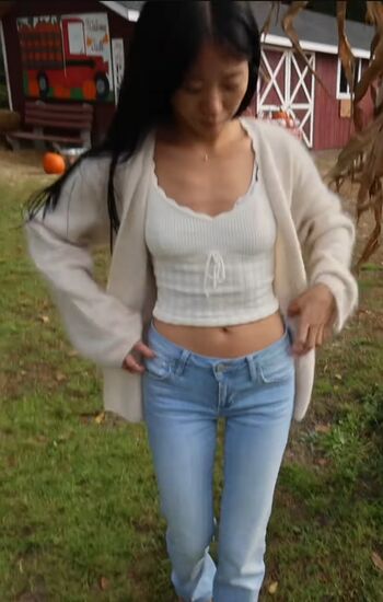 Evelyn Ha