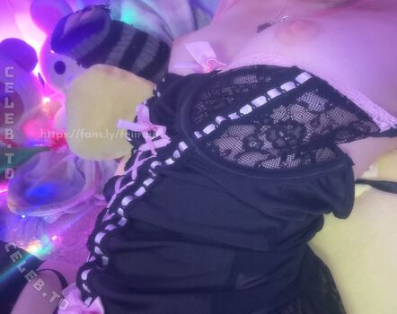 Full leaked Feiirain private onlyfans photo