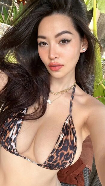 Full leaked Floralydo  page private onlyfans photo