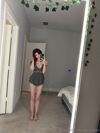 Full leaked Grinchie private onlyfans photo