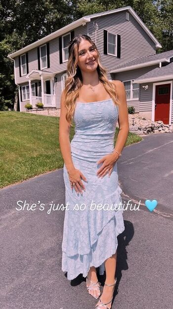 Full leaked Guiliannalynn private onlyfans photo