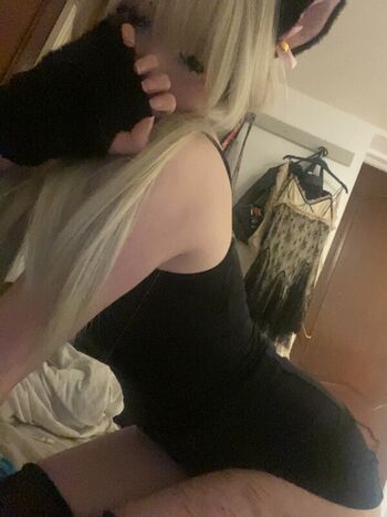 Full leaked Hrteyezz private onlyfans photo