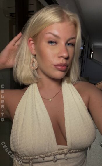 Full leaked Hannah chr private onlyfans photo