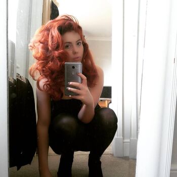 Hayley De Sola Pinto
