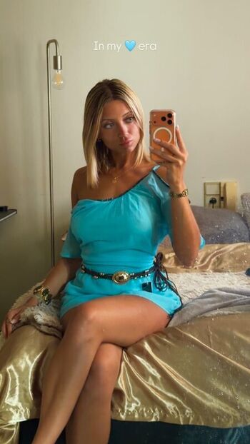 Full leaked Hello iris page private onlyfans photo