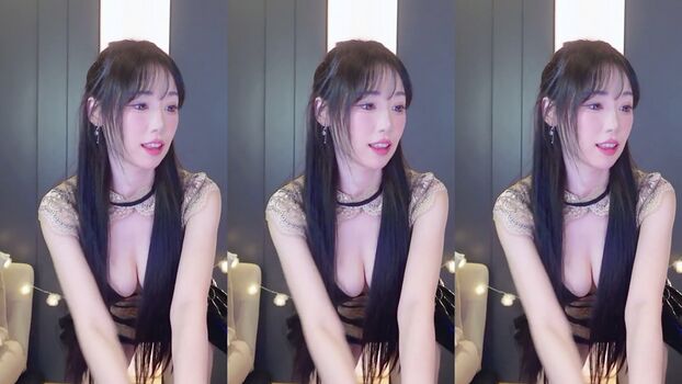 Full leaked Hello kiko private onlyfans photo