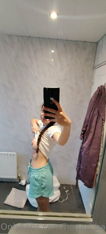 Full leaked Honey babyx private onlyfans photo