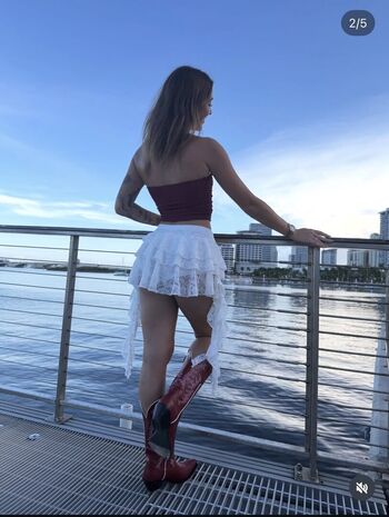 Full leaked Hope chadwick page private onlyfans photo