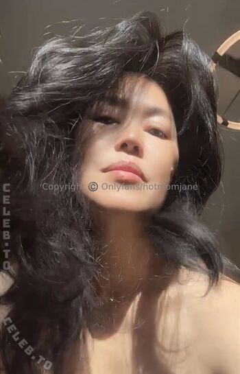Hotmomjane