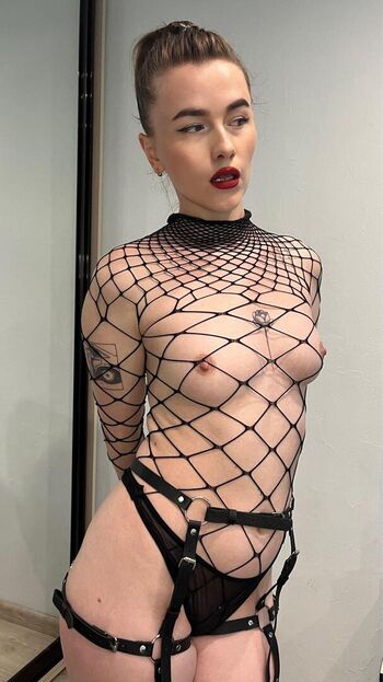 Full leaked Ilona teasy private onlyfans photo