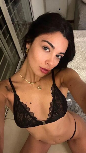 Full leaked Ilonamaher private onlyfans photo