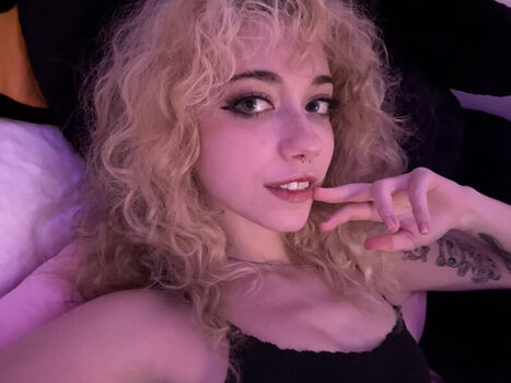 Full leaked Iluvmeww page private onlyfans photo