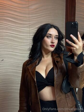 Full leaked Imvanessaa private onlyfans photo