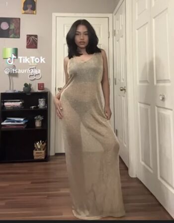 Full leaked Itsauraaaa private onlyfans photo
