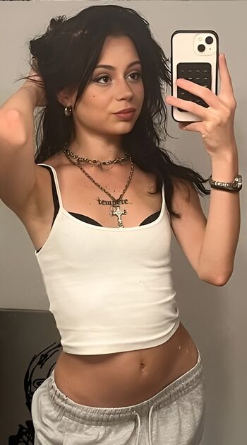 iunanovaa