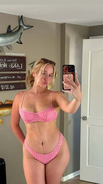 Full leaked Jadewellz private onlyfans photo
