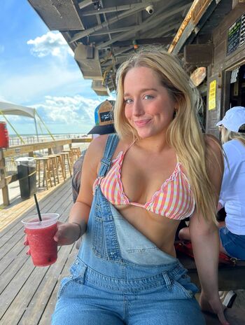 Full leaked Jadewellz private onlyfans photo