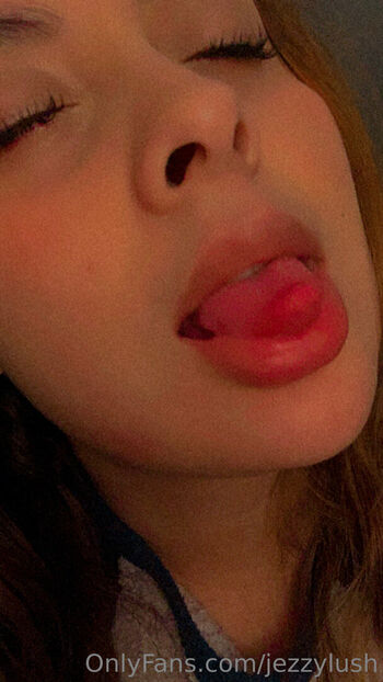 Full leaked Jezzylush private onlyfans photo