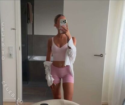 Full leaked Julia eumel page private onlyfans photo
