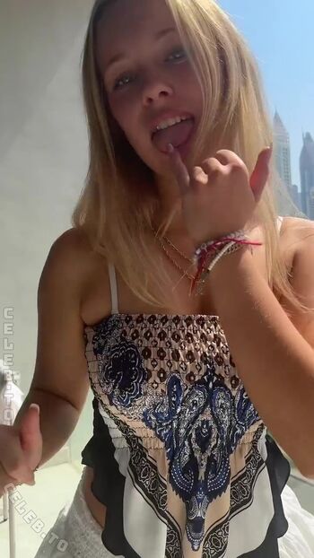 Full leaked Justfranzi x private onlyfans photo