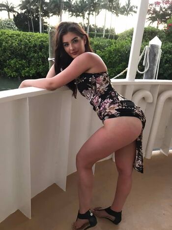 Full leaked Kaeleeetv private onlyfans photo